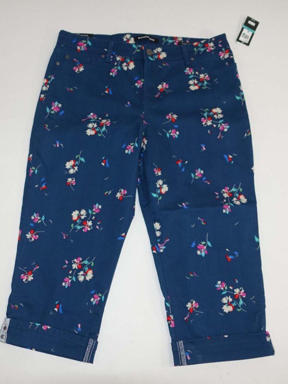 Bandolino Women's Mandie Capri Jeans Size 16 NWT Navy Blue Floral Print